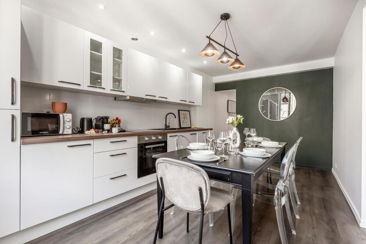 Apartment A42#republique # Marais # 3bedrooms # Paris03 # Ac Paris